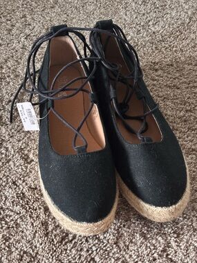 Size 9 Black Lace-Up Espadrille Flats